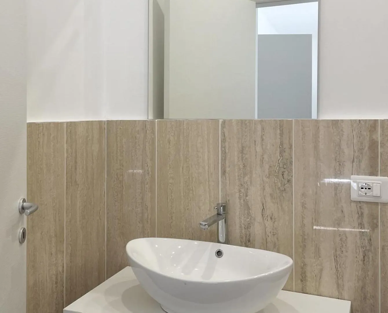 Aparthotel Guest House Biscardi Bari Italy